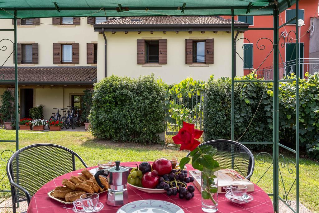 Agriturismo Al Tralcio Valeggio sul Mincio Exterior photo